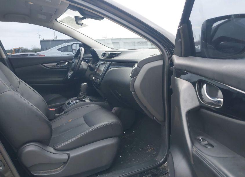 Photo 5 of 2022 Nissan Rogue SPORT SL AWD XTRONIC CVT (VIN JN1BJ1CW7NW470366)