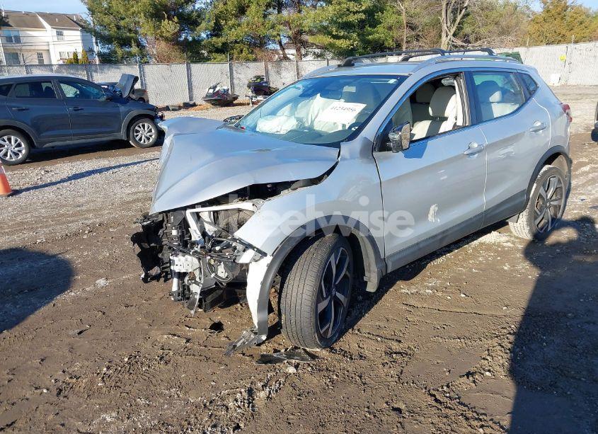 Photo 2 of 2020 Nissan Rogue SPORT SL AWD XTRONIC CVT (VIN JN1BJ1CW8LW381905)