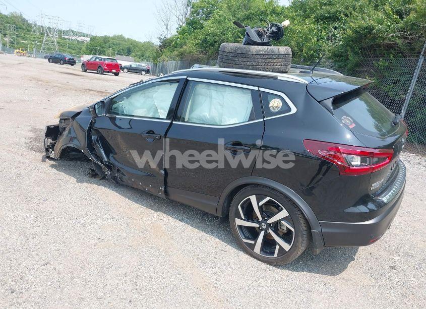 Photo 3 of 2022 Nissan Rogue SPORT SL AWD XTRONIC CVT (VIN JN1BJ1CW8NW496846)