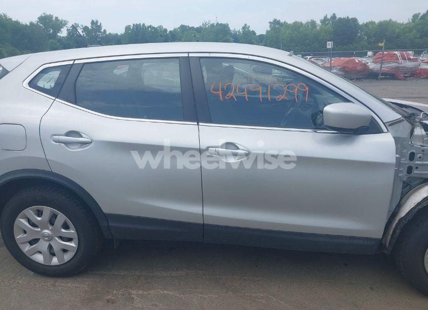 Photo 14 of 2020 Nissan Rogue SPORT S AWD XTRONIC CVT (VIN JN1BJ1CW9LW367320)