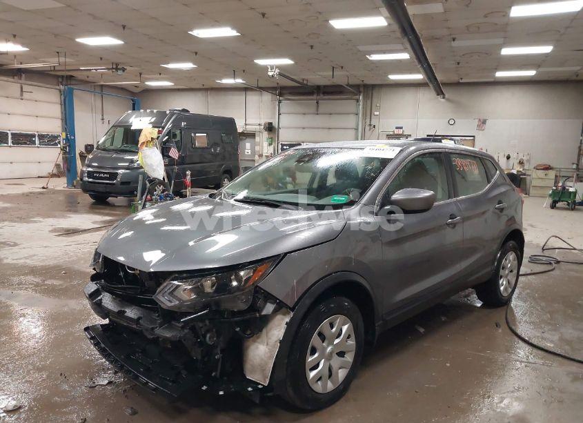 Photo 2 of 2020 Nissan Rogue SPORT S AWD XTRONIC CVT (VIN JN1BJ1CW9LW388698)