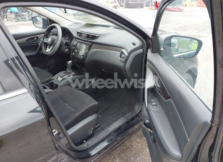 Photo 5 of 2020 Nissan Rogue SPORT S AWD XTRONIC CVT (VIN JN1BJ1CW9LW647335)