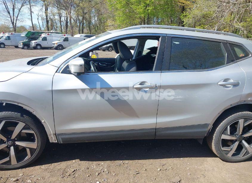 Photo 14 of 2021 Nissan Rogue SPORT SL AWD XTRONIC CVT (VIN JN1BJ1CW9MW663293)