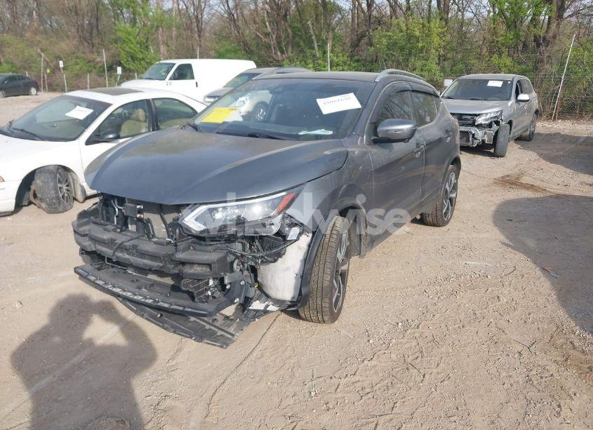 Photo 2 of 2022 Nissan Rogue SPORT SL AWD XTRONIC CVT (VIN JN1BJ1CW9NW497519)
