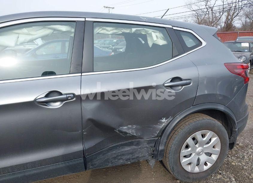 Photo 6 of 2020 Nissan Rogue SPORT S AWD XTRONIC CVT (VIN JN1BJ1CWXLW650759)