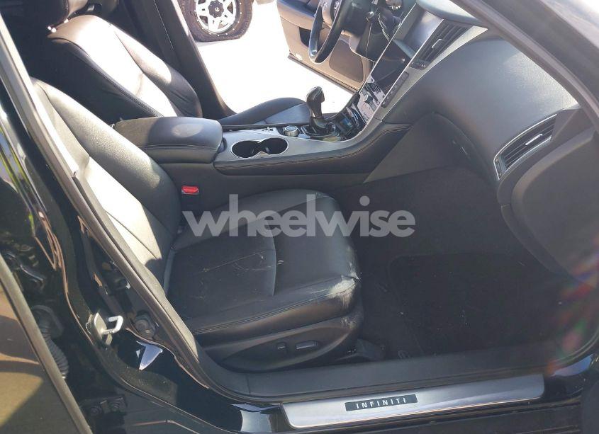 Photo 5 of 2015 Infiniti Q50 (VIN JN1BV7AP0FM331759)