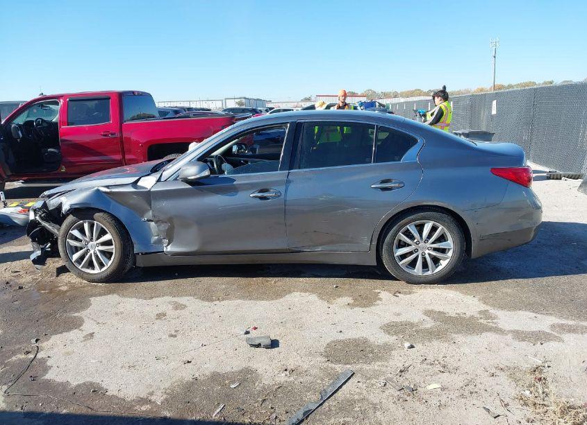 Photo 13 of 2015 Infiniti Q50 (VIN JN1BV7AP0FM338677)