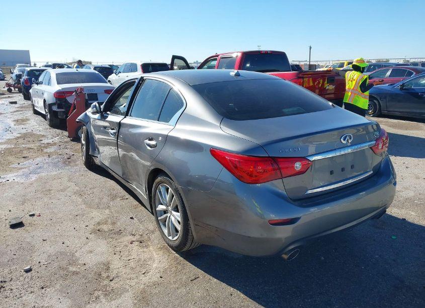 Photo 3 of 2015 Infiniti Q50 (VIN JN1BV7AP0FM338677)