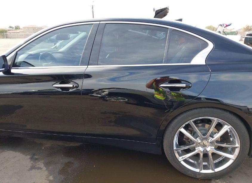 Photo 14 of 2015 Infiniti Q50 PREMIUM (VIN JN1BV7AP1FM345668)