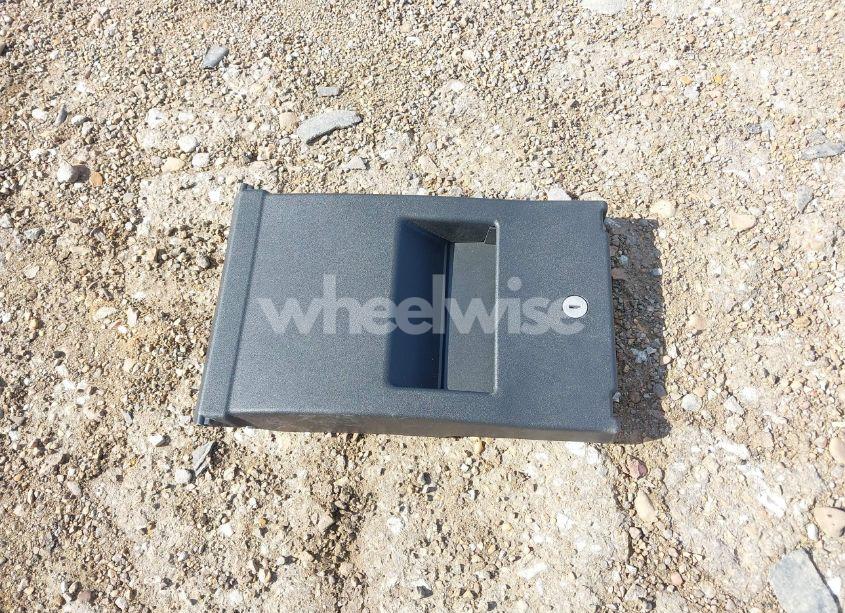 Photo 12 of 2015 Infiniti Q50 PREMIUM (VIN JN1BV7AP1FM346254)