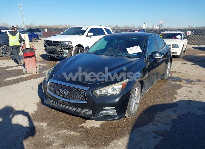 Photo 2 of 2015 Infiniti Q50 PREMIUM (VIN JN1BV7AP1FM351244)