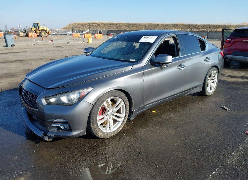 Photo 2 of 2015 Infiniti Q50 PREMIUM (VIN JN1BV7AP2FM338387)