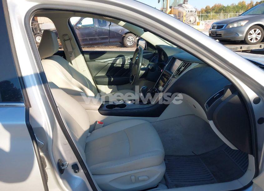 Photo 5 of 2015 Infiniti Q50 PREMIUM (VIN JN1BV7AP2FM354055)