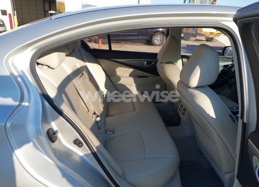 Photo 8 of 2015 Infiniti Q50 PREMIUM (VIN JN1BV7AP2FM354055)