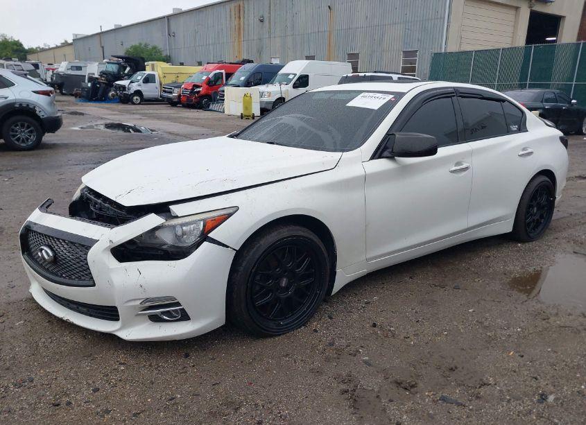 Photo 2 of 2015 Infiniti Q50 PREMIUM (VIN JN1BV7AP3FM347714)