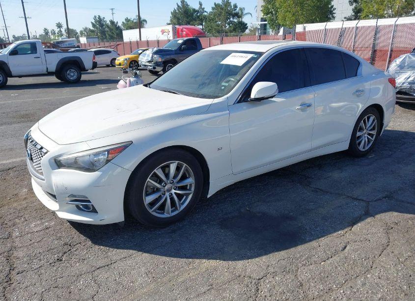 Photo 2 of 2015 Infiniti Q50 PREMIUM (VIN JN1BV7AP3FM348068)