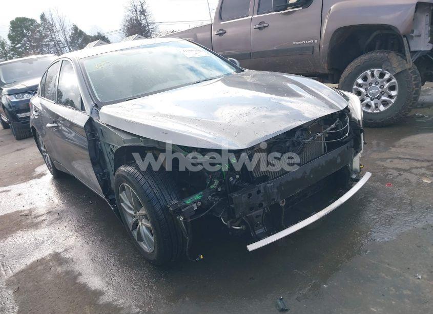 2015 Infiniti Q50 PREMIUM (VIN JN1BV7AP4FM330324) main photo