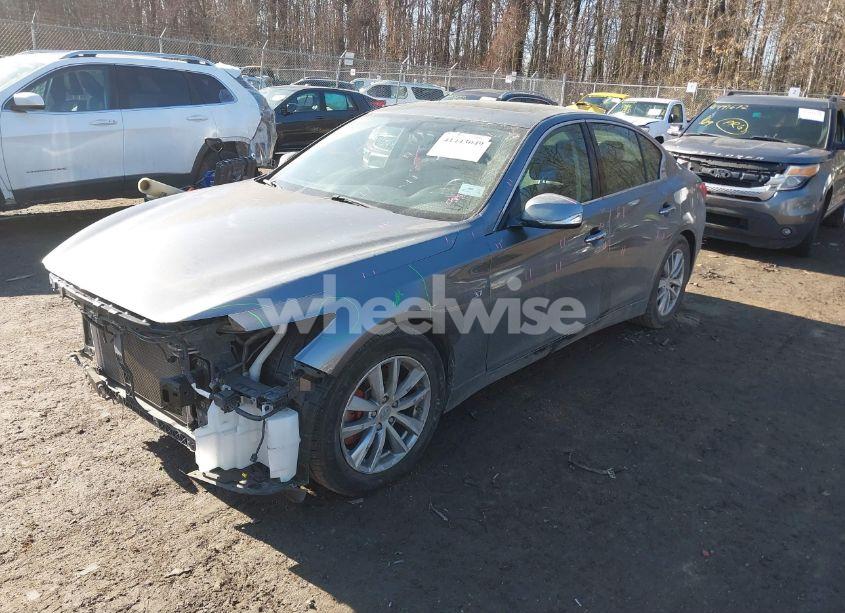 Photo 2 of 2015 Infiniti Q50 PREMIUM (VIN JN1BV7AP4FM334762)