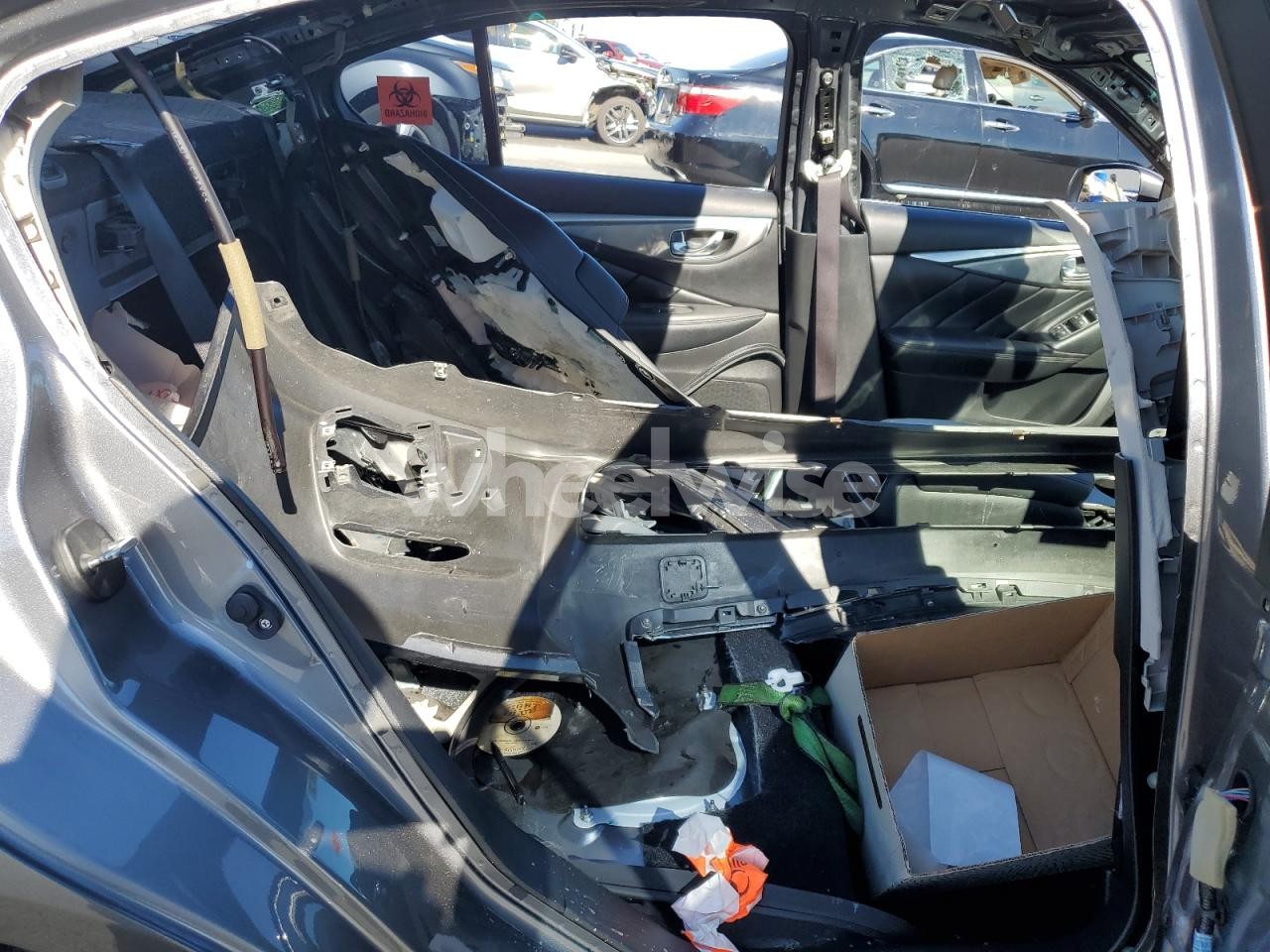 Photo 10 of 2015 INFINITI Q50 BASE N/A (VIN JN1BV7AP4FM349018)