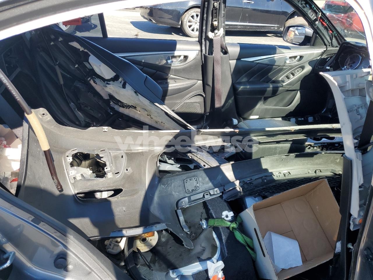 Photo 12 of 2015 INFINITI Q50 BASE N/A (VIN JN1BV7AP4FM349018)