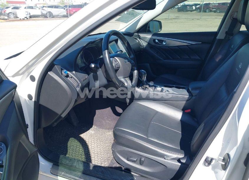 Photo 5 of 2014 Infiniti Q50 PREMIUM (VIN JN1BV7AP6EM682870)