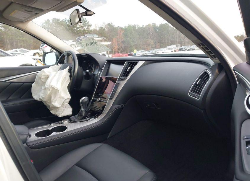 Photo 5 of 2015 Infiniti Q50 (VIN JN1BV7AP6FM334326)