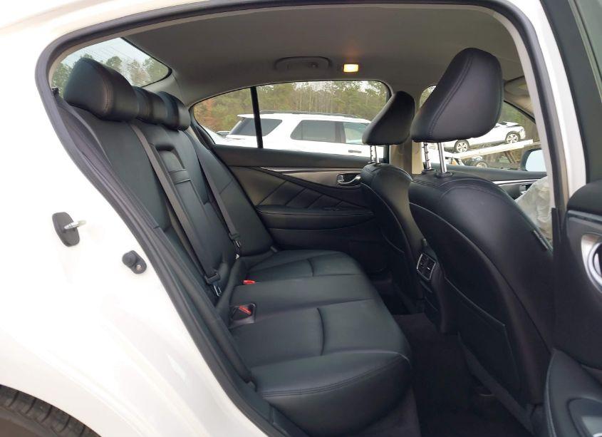 Photo 8 of 2015 Infiniti Q50 (VIN JN1BV7AP6FM334326)