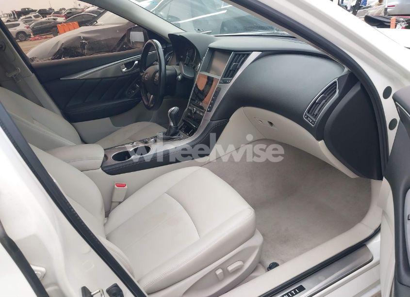 Photo 5 of 2015 Infiniti Q50 (VIN JN1BV7AP6FM342619)