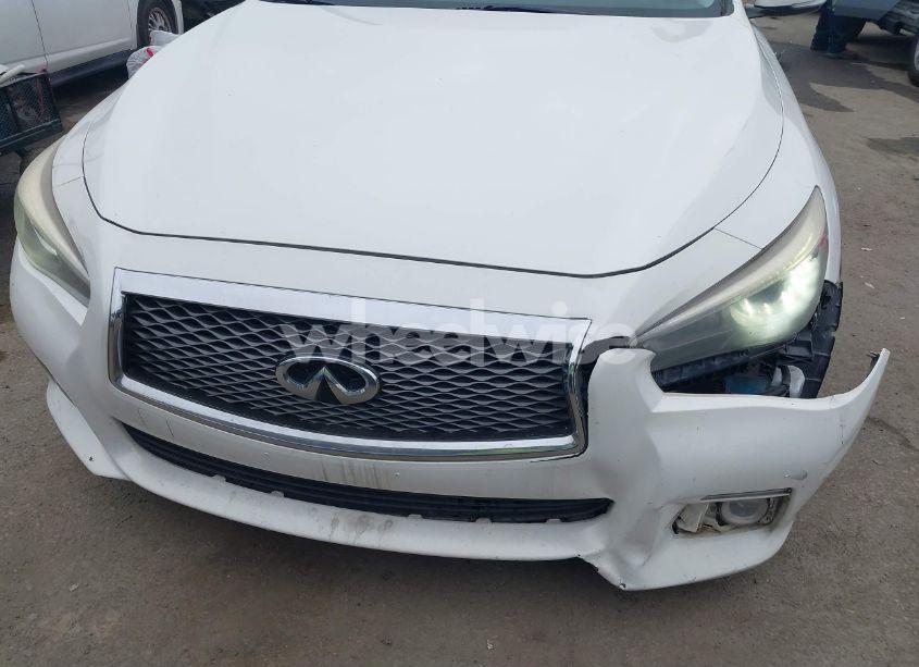 Photo 6 of 2015 Infiniti Q50 (VIN JN1BV7AP6FM342619)