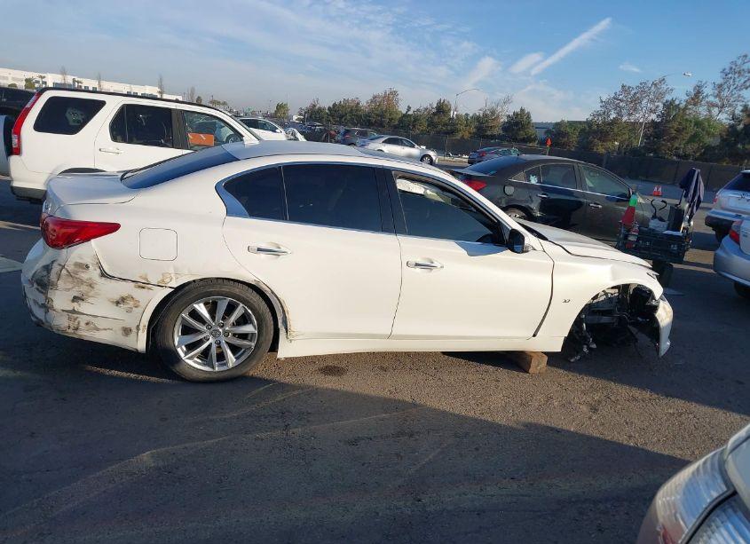 Photo 14 of 2015 Infiniti Q50 PREMIUM (VIN JN1BV7AP6FM351546)