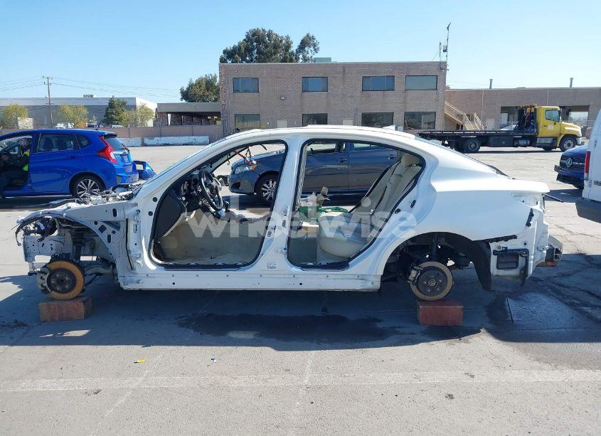 Photo 14 of 2015 Infiniti Q50 PREMIUM (VIN JN1BV7AP7FM334254)