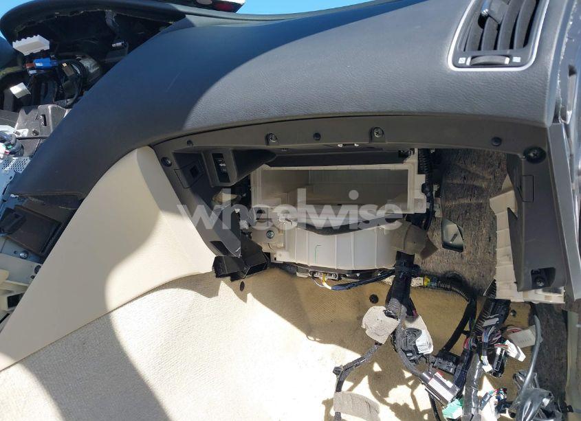 Photo 17 of 2015 Infiniti Q50 PREMIUM (VIN JN1BV7AP7FM334254)