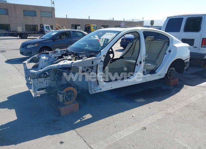 Photo 2 of 2015 Infiniti Q50 PREMIUM (VIN JN1BV7AP7FM334254)