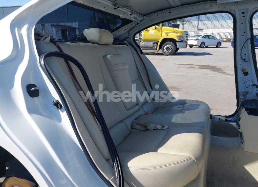 Photo 8 of 2015 Infiniti Q50 PREMIUM (VIN JN1BV7AP7FM334254)