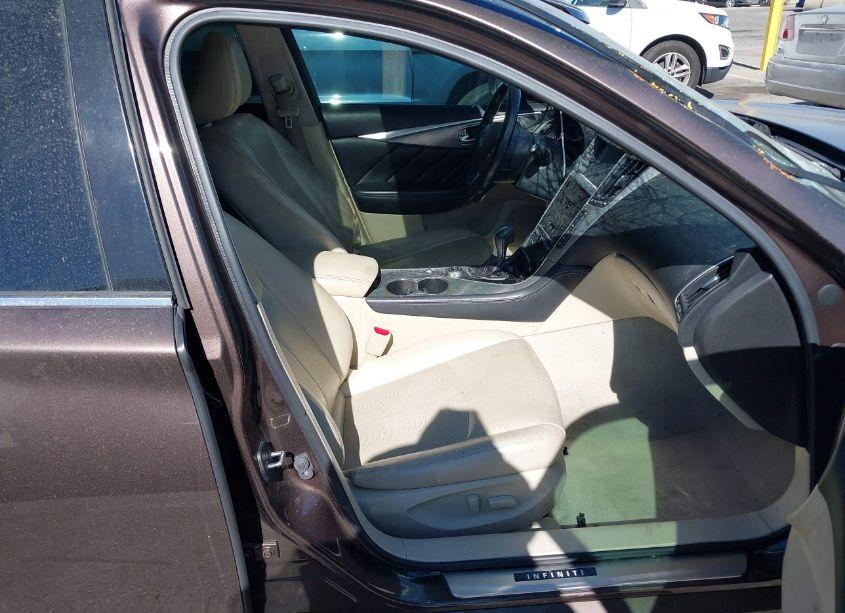 Photo 5 of 2015 Infiniti Q50 PREMIUM (VIN JN1BV7AP8FM352939)