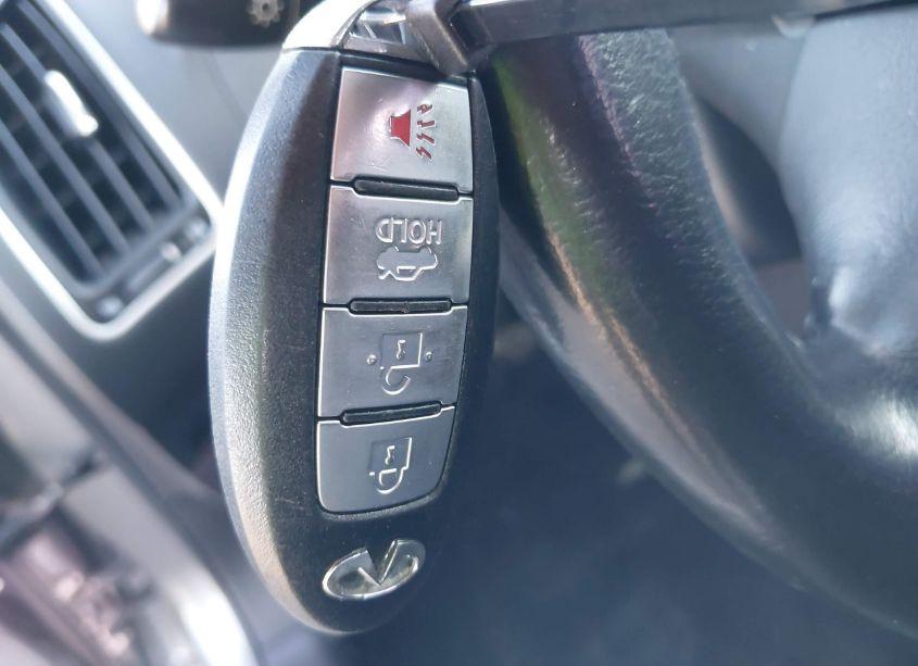 Photo 11 of 2015 Infiniti Q50 (VIN JN1BV7AP9FM348074)