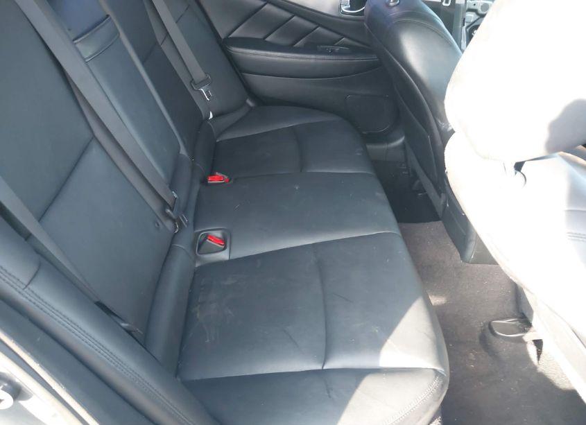 Photo 8 of 2015 Infiniti Q50 (VIN JN1BV7AP9FM348074)