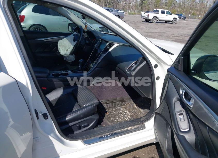 Photo 5 of 2015 Infiniti Q50 SPORT (VIN JN1BV7APXFM331963)