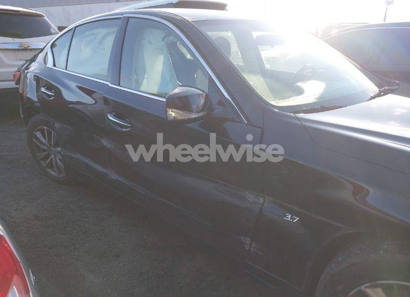 Photo 13 of 2015 Infiniti Q50 (VIN JN1BV7APXFM338248)