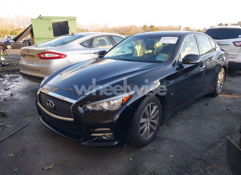 Photo 2 of 2015 Infiniti Q50 (VIN JN1BV7APXFM338248)