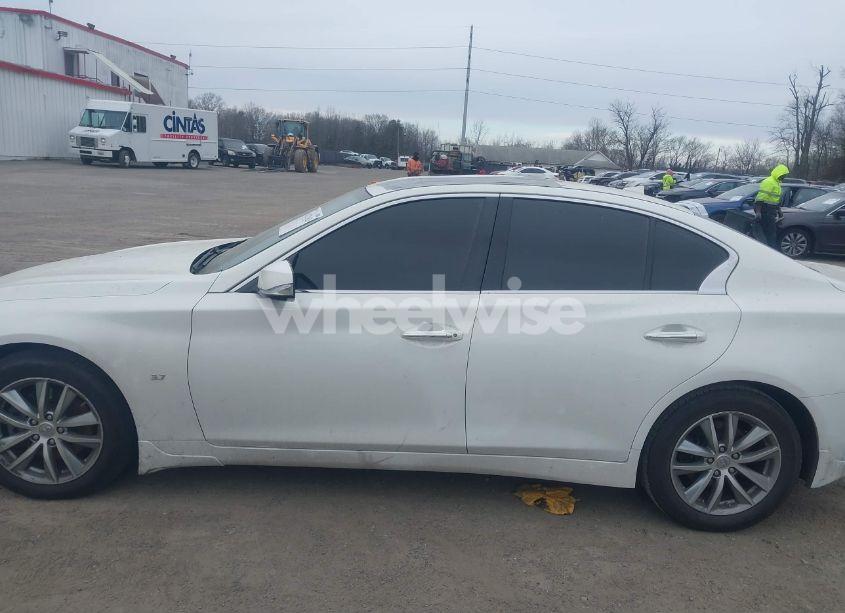 Photo 13 of 2015 Infiniti Q50 PREMIUM (VIN JN1BV7AR0FM420376)