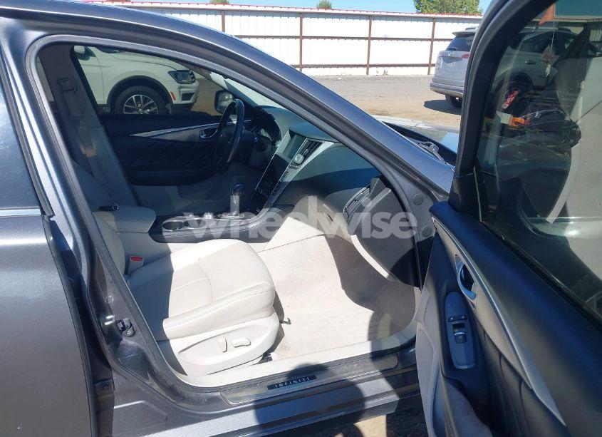 Photo 5 of 2015 Infiniti Q50 (VIN JN1BV7AR1FM412559)