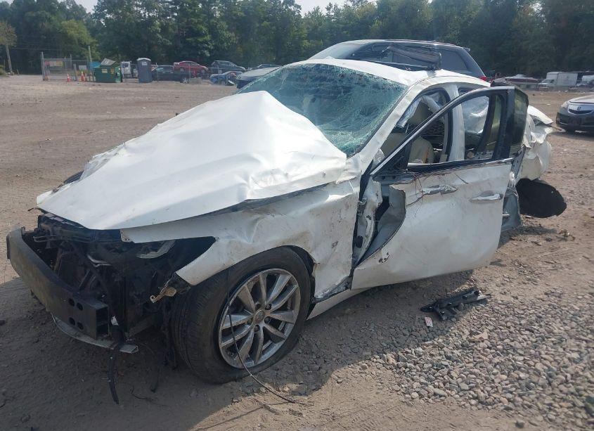 Photo 2 of 2014 Infiniti Q50 PREMIUM (VIN JN1BV7AR2EM688697)