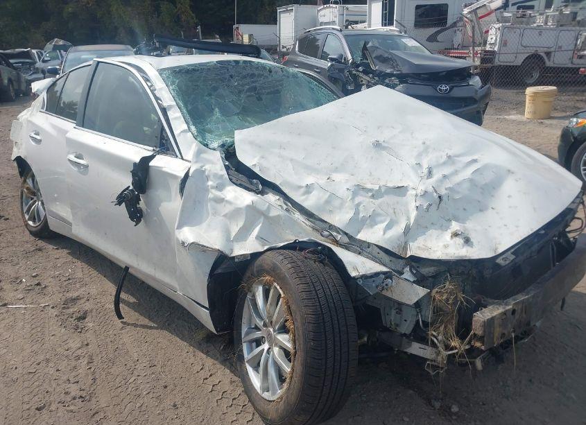 Photo 6 of 2014 Infiniti Q50 PREMIUM (VIN JN1BV7AR2EM688697)