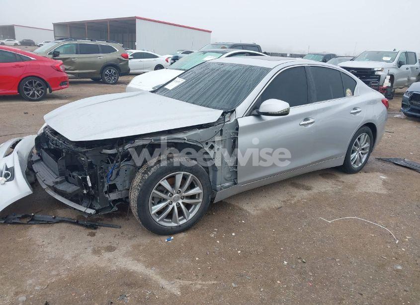 Photo 2 of 2015 Infiniti Q50 (VIN JN1BV7AR3FM396168)