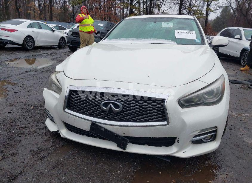 Photo 11 of 2015 Infiniti Q50 PREMIUM (VIN JN1BV7AR4FM396311)