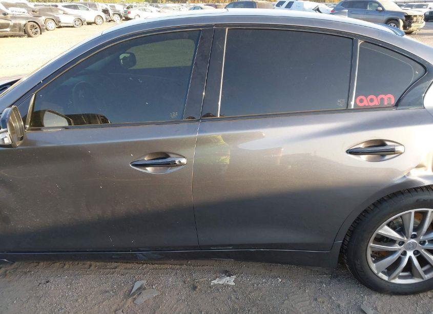 Photo 15 of 2015 Infiniti Q50 (VIN JN1BV7AR5FM393367)