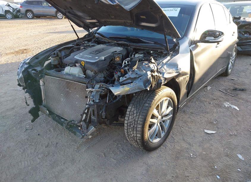 Photo 2 of 2015 Infiniti Q50 (VIN JN1BV7AR5FM393367)