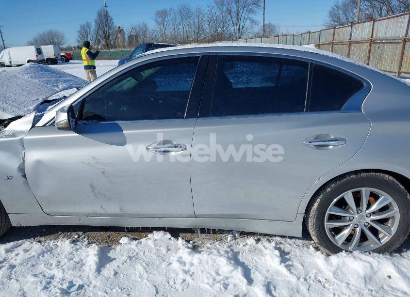 Photo 14 of 2015 Infiniti Q50 PREMIUM (VIN JN1BV7AR5FM400754)