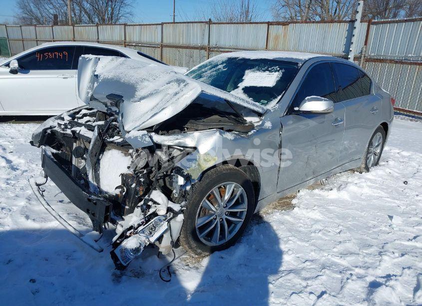 Photo 2 of 2015 Infiniti Q50 PREMIUM (VIN JN1BV7AR5FM400754)